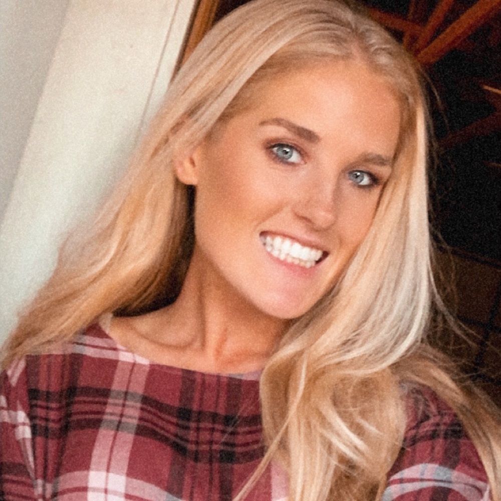 Meet your Posher, Brooke